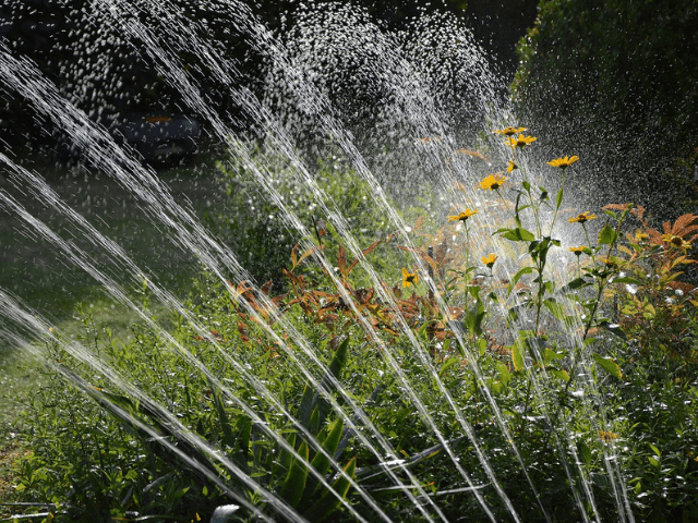 sprinkler system for garden