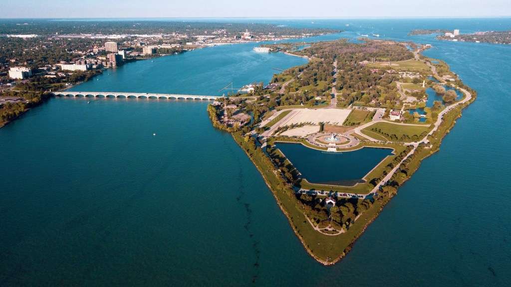 Michigan Belle Isle Scene