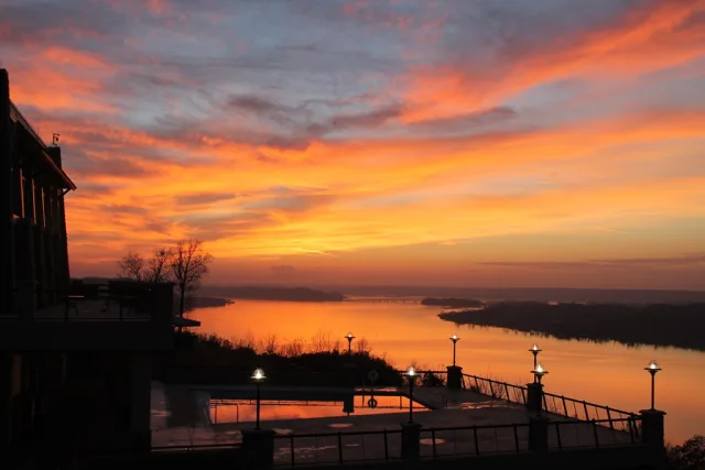 Alabama Lake Guntersville State Park Scene
