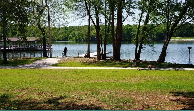 Arkansas Lake Fayetteville Scene