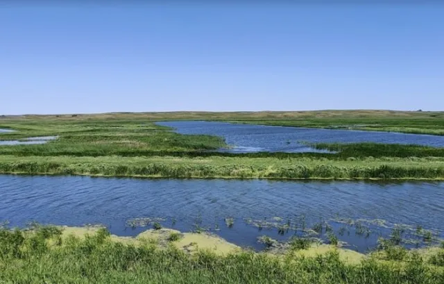 North Dakota Arrowwood NWR Scene